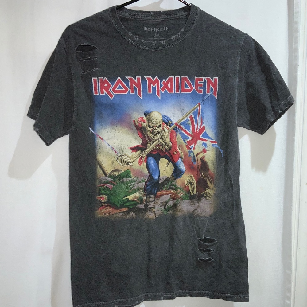 Iron Maiden Eddie the Trooper tee sz S destroyed distressed graphic tee